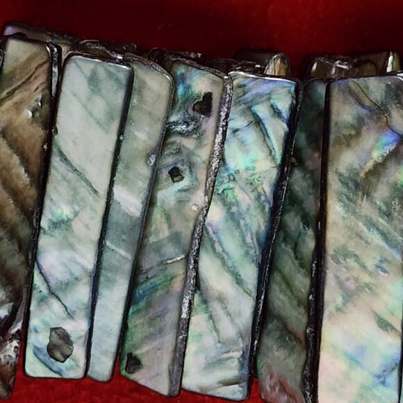 Vintage 1970s Hippie Boho 6" Genuine Mother of Pearl on Elastic Stretch Bracelet - Picture 14 of 16